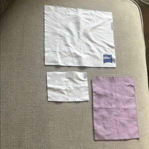 EUC - Lens Cleaning Cloth Set